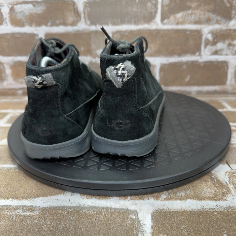 UGG K каноэ черная замша чукка ботинки туфли 1098455K детей большой мальчиков молодежный размер 5 - Изображение 2 из 4