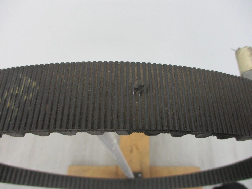 Ремень привода Harley Davidson от оригинального производителя 126 x 1 1/2 дюйма для широкого скольжения 85–86 годов 40003–79 - Изображение 2 из 4