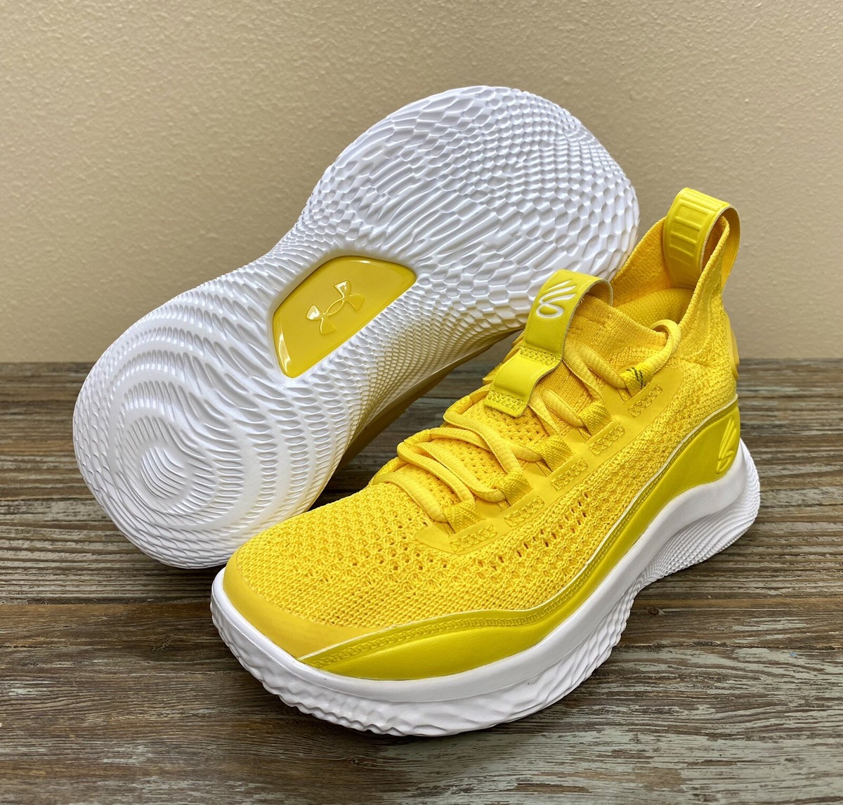 Under Armour Curry Flow 8 GS Yellow Basketball Shoes 3023527-701