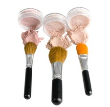 TRIO CON CEPILLOS Kit de Maquillaje Mineral Set de Pinceles Base Corrector Rubor