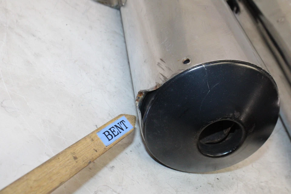 94-04 KAWASAKI CONCOURS 1000 ZG1000A OEM SILENCIADOR ESCAPE SILENCIADOR TUBO PAR Foto 4 de 4