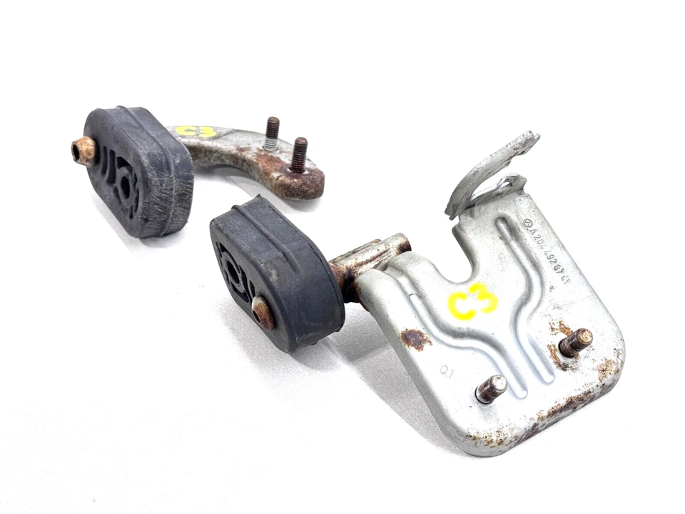 2008-2014 MERCEDES-BENZ W204 C300 REAR LEFT & RIGHT EXHAUST BRACKET MOUNT HANGER - Image 2 of 4