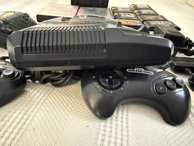 Original SEGA Genesis 1601 Lot: 1 Console, 3 Controllers, 15 Games READ