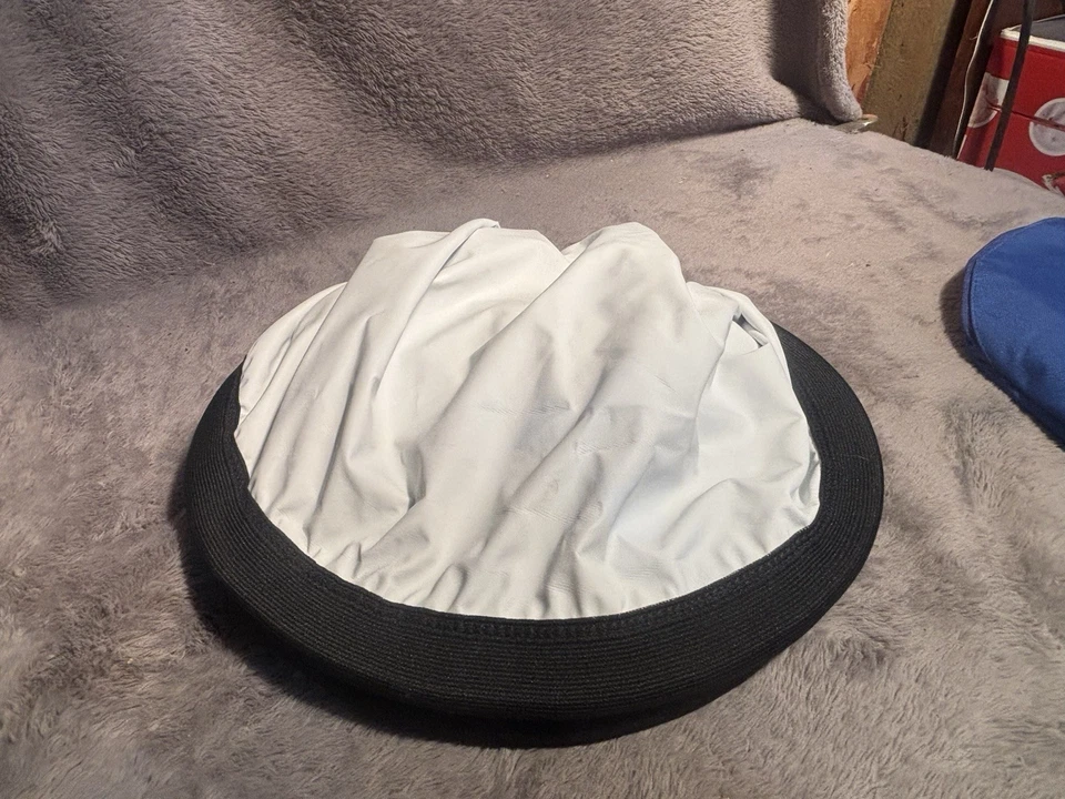 Reflector de luz plegable Lastolite para fotografía Foto 3 de 4