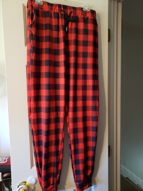  TL Clothing Red and Black Buffalo Plaid Joggers with Pockets Size TC