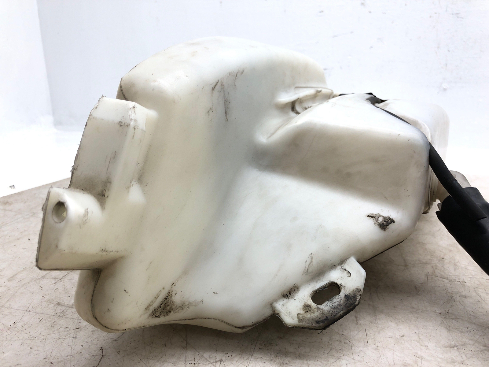 2006-2012 BENTLEY CONTINENTAL WINDSHIELD WASHER FLUID RESERVOIR TANK 3W0955453B