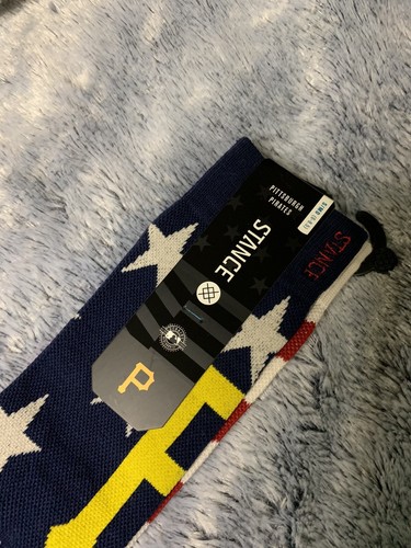 STANCE MLB Pittsburgh Pirates Pitt Brigade Crew Socks Men's Small Med 6-8.5 - Picture 2 of 5