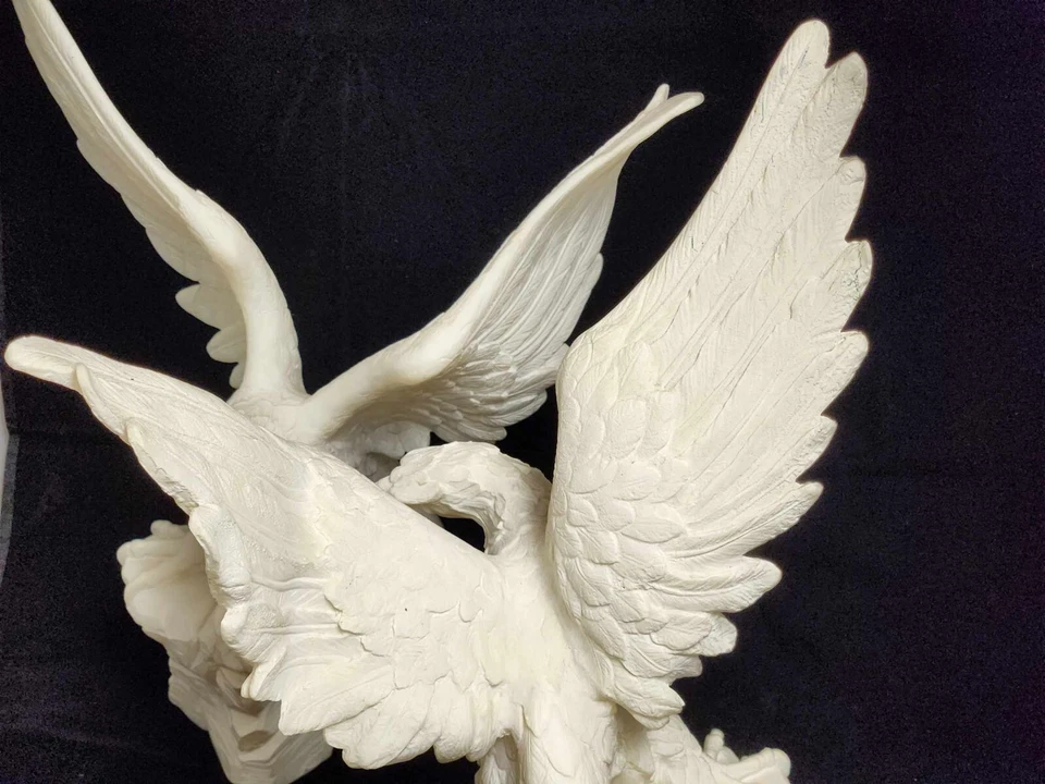 Pair Vintage American Eagle Italian Alabaster by Triune Sculpture 15''H - Image 4 of 4