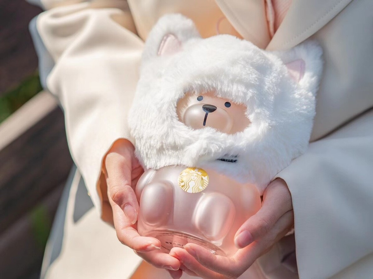 New 2021 China Starbucks Pink Sakura Cat Cap Bear 19oz Glass Straw