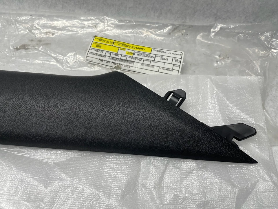 Hyundai Veloster 2012-2016 cubierta de moldura de pilar pasajero derecho OEM 85830-2V100 Foto 4 de 4