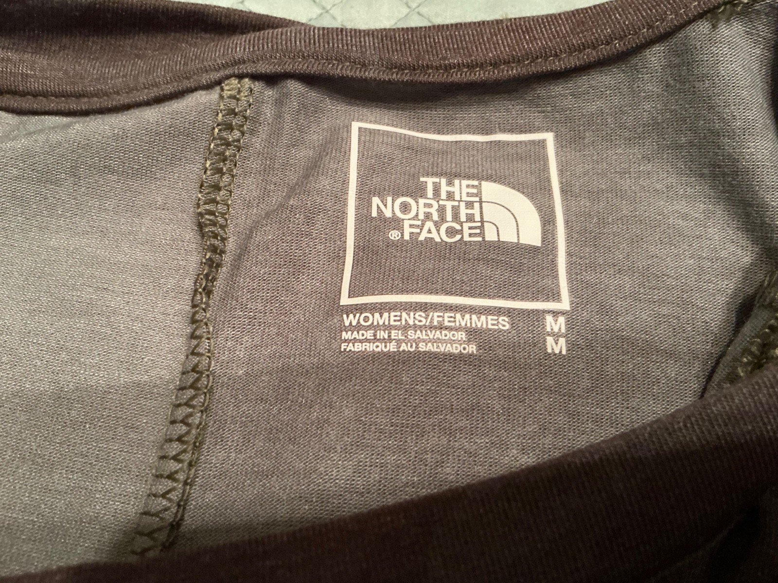 🌸 The North Face Cropped Ladies Camo Green Camouflage T-Shirt Tee  Size M 🌸 thumbnail 5