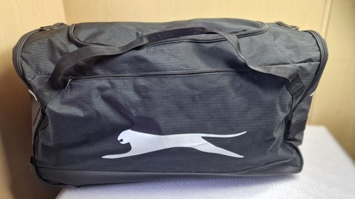 Large Puma Holdall Wheeled Bag Black 73 X 31 Cm - Picture 1 of 11