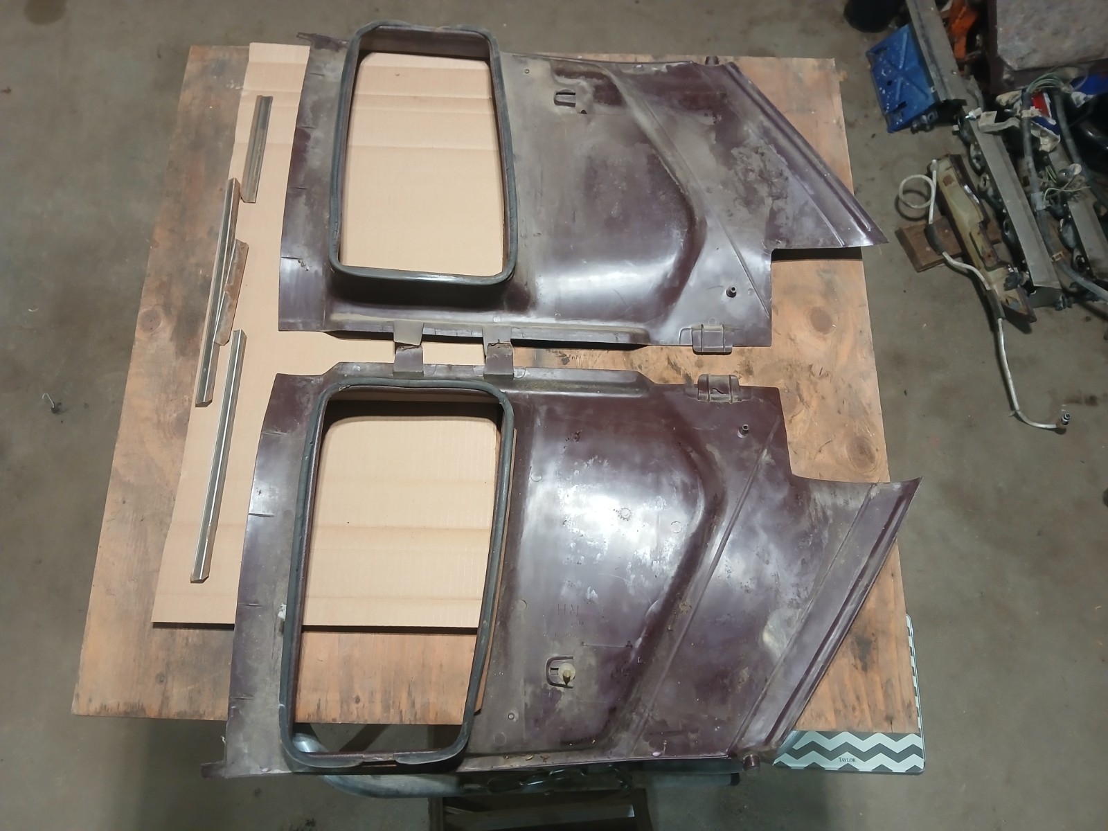 1978-1980 BUICK REGAL Gbody Rear upper and lower quarter panel sail panels