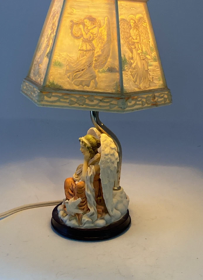 Vintage Resin Angel Figurine Lamp w/6 Panel Decorated Lithophane Shade - Image 4 of 4