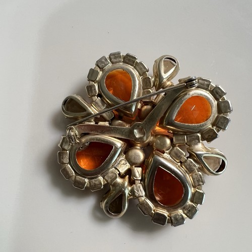 Precioso broche vintage de estrás con flores apiladas verde y naranja brillante - Imagen 3 de 4
