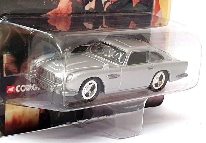 Corgi 1/64 Scale 99659 - Aston Martin DB5 Bond 007 Goldeneye - Silver - Image 2 of 4