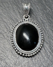 STERLING SILVER & BLACK OVAL ACCENT PENDANT E...