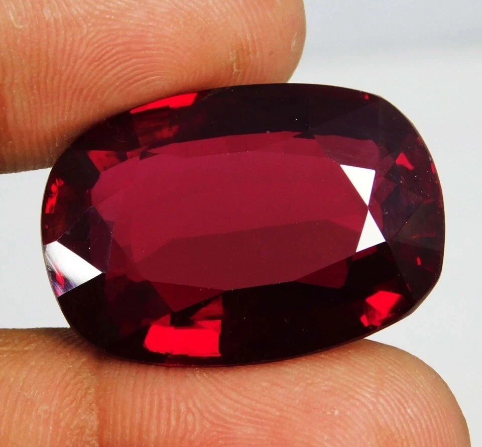 Certified 100 Ct Natural BURMA Pigeon Blood Red Ruby Loose Gemstone - Image 4 of 4