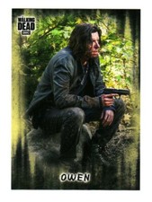 WALKING DEAD HUNTERS AND THE HUNTED BASE CARD 67 OWEN