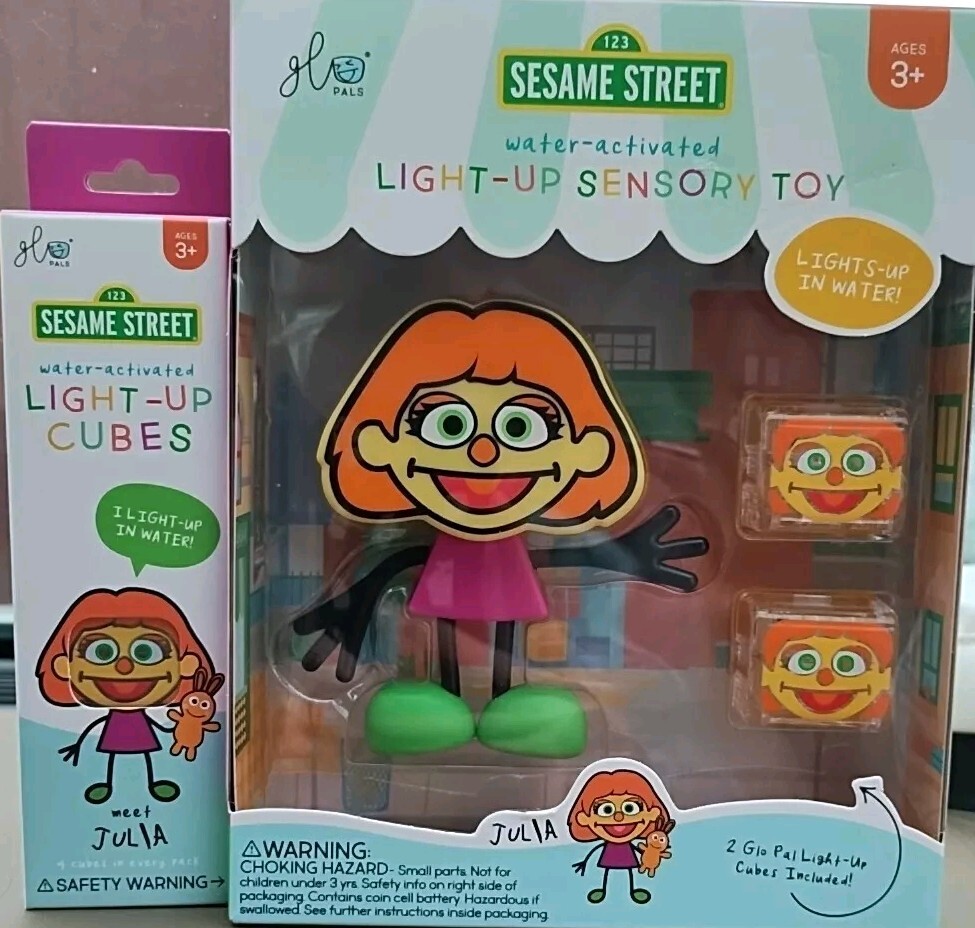 Glo Pals Julia Seasame Street water activated Light-Up Sensory Toy And 6 Cubes 