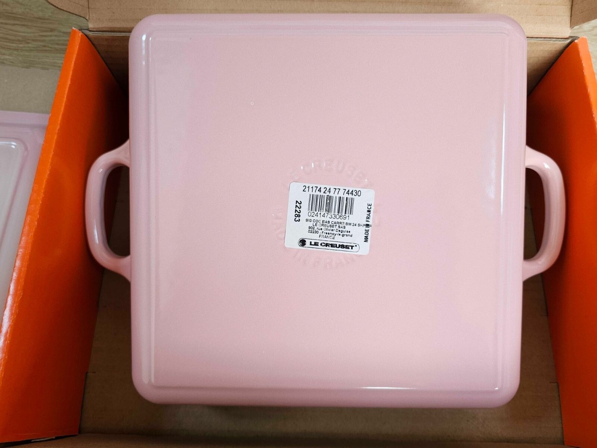 Le Creuset Signature Cocotte Square Shell Pink 24cm 9.5