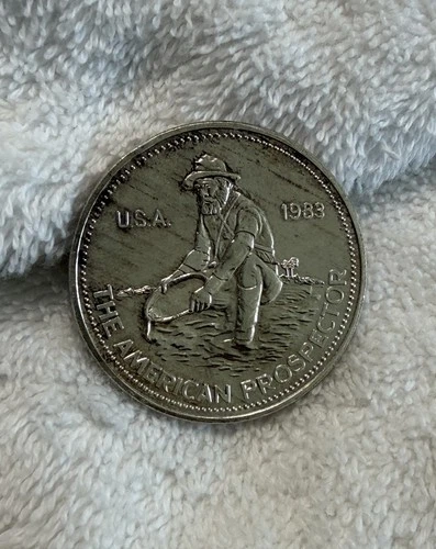 1983 Engelhard Prospector RARE 1 OZ 999 Silver Round USA (Has Steaks)