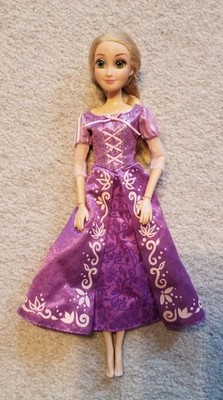   Rapunzel Klassische Puppe aus dem Disney Store   