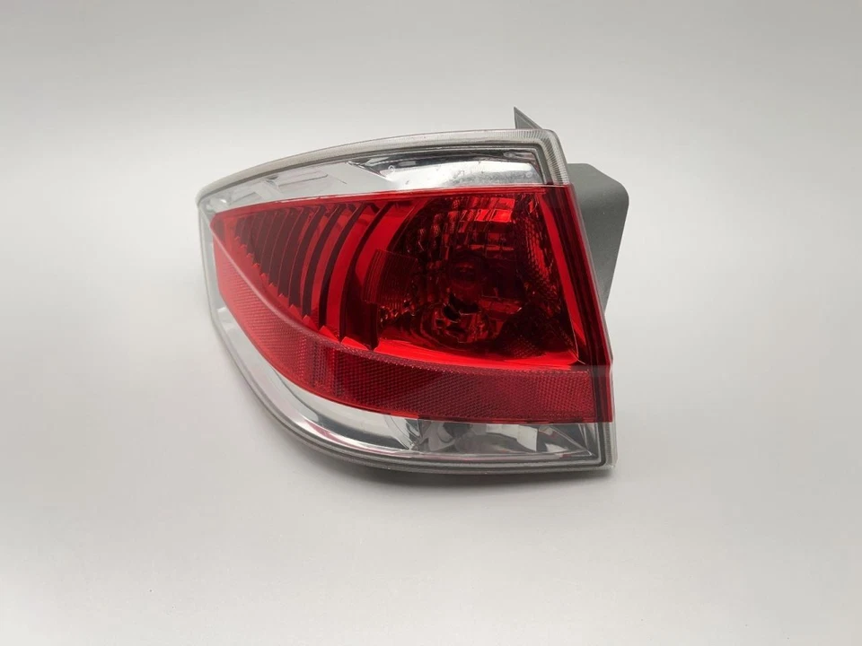 2008 - 2011 福特焦点左尾灯 2.0 升 AT FWD -SE - 43655 — 第 2/4 张图片