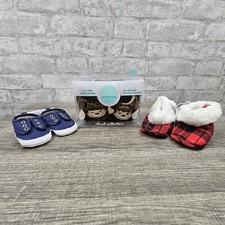 Lot of 3 infant boy shoes size 2 0-3 months