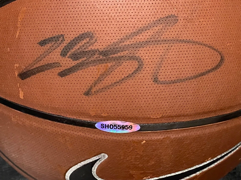 LeBron James "King James" Signed Autographed Vintage Nike Basketball UDA w/ Cert - Image 4 of 4