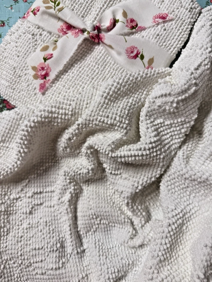 Vintage White Hobnail Chenille Bedspread piece 24x30" SWEET! - Image 2 of 3