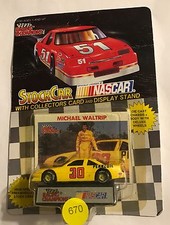 1992 RACING CHAMPIONS 1/64TH  30 MICHAEL WALTRIP PENNZOIL - NEW  670