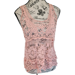 NO BOUNDARIES pink floral tank top blouse- size M (7-9)