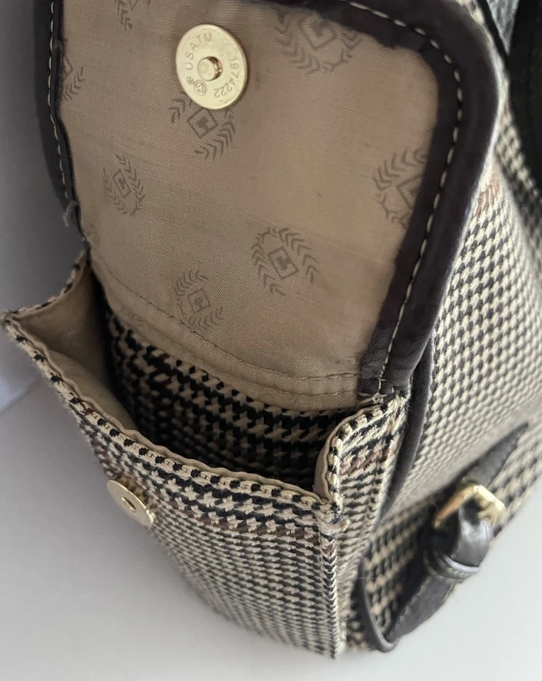 CHAPS Brown Herringbone Tote Shoulder Bag Handbag Purse Gold Hardware Preppy - Image 4 of 4