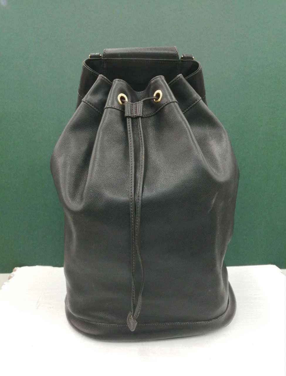 Gucci — GUCCI Drawstring Black Shoulder Bag 17 inch