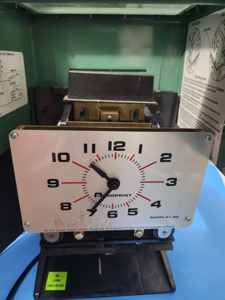 Relógio perfurador Acroprint modelo 125AR3 funcionário com duas chaves - Imagem 3 de 4