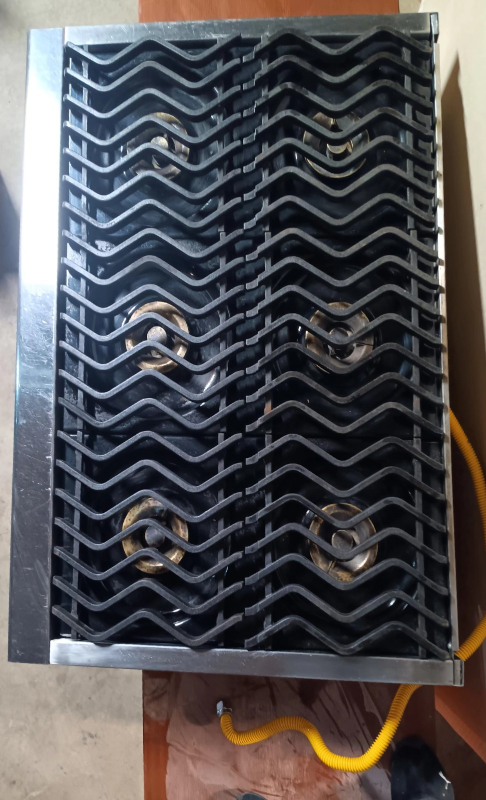 Wolf GOURMET 6 Burner Rangetop Charbroiler / Restaurant / Food Truck  Commercial