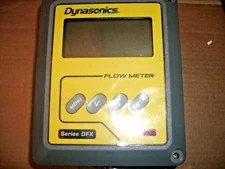 DYNASONICS FLOW METER DDFXD2-A11A-NN (2) D020-1045-100 (2) DT94-020-N000-N