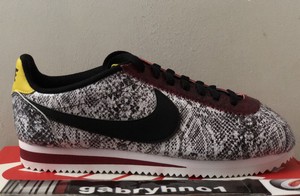 snakeskin cortez nike