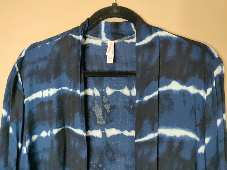 Xhilaration Mujer XS/S Cárdigan Azul y Blanco Tie-dye Manga Larga Foto 4 de 4