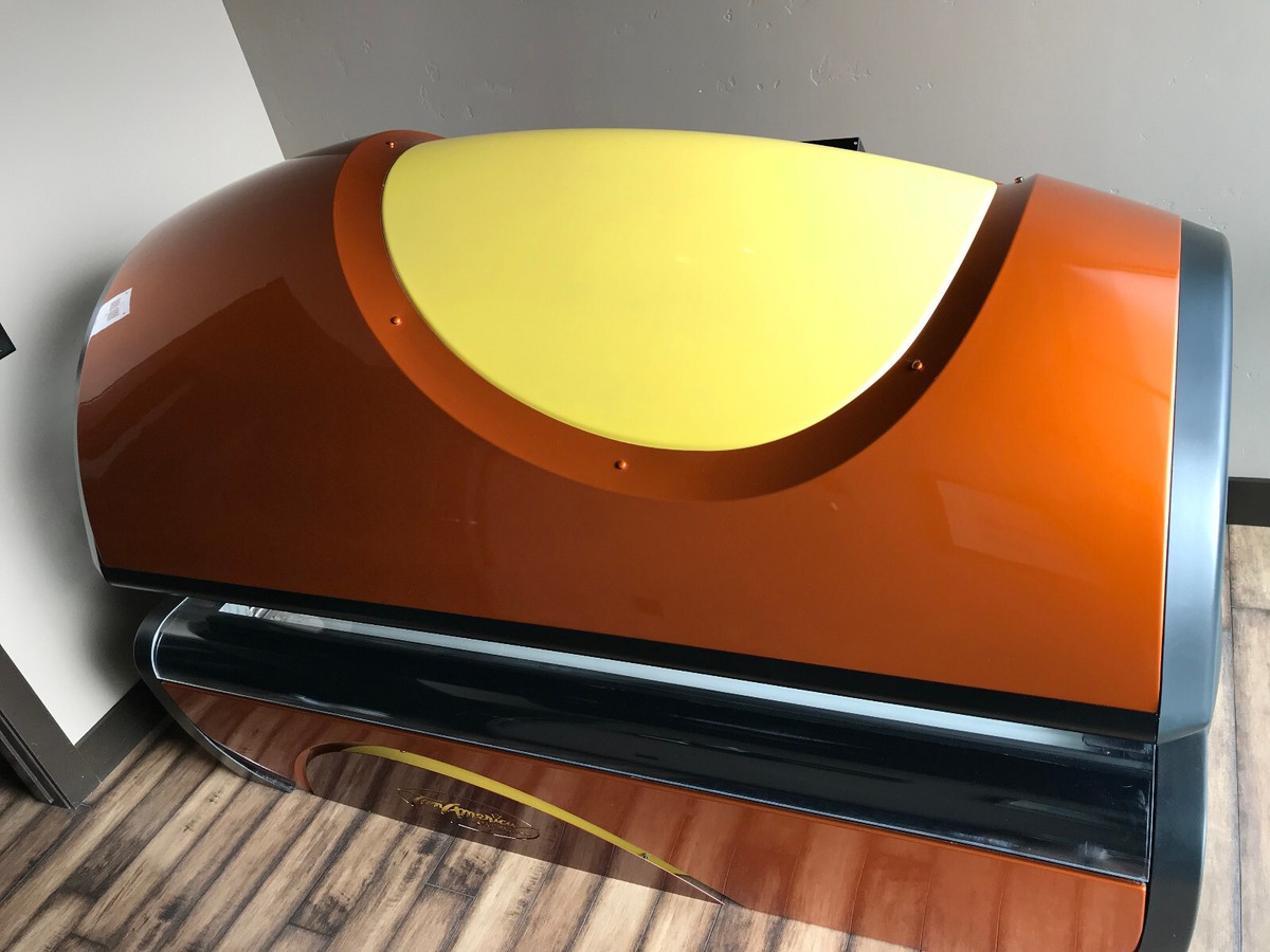 Heartland Ovation 6400 Tanning Beds - 2 available, Excellent