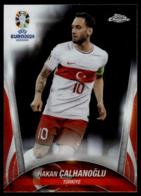 Adrenalyn XL Road To UEFA EURO 2020 #332 Hakan Çalhanoğlu  Turkey Key Player