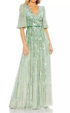 Mac Duggal 20131 Floral Embroidered Illusion VNeck Gown SZ 14 598 Sage