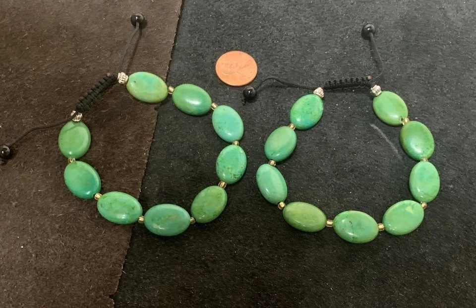 2 dark green/turquoise color Howlite bracelets /$0.85 combine s/h fee (z127-w1) - Image 1 of 1