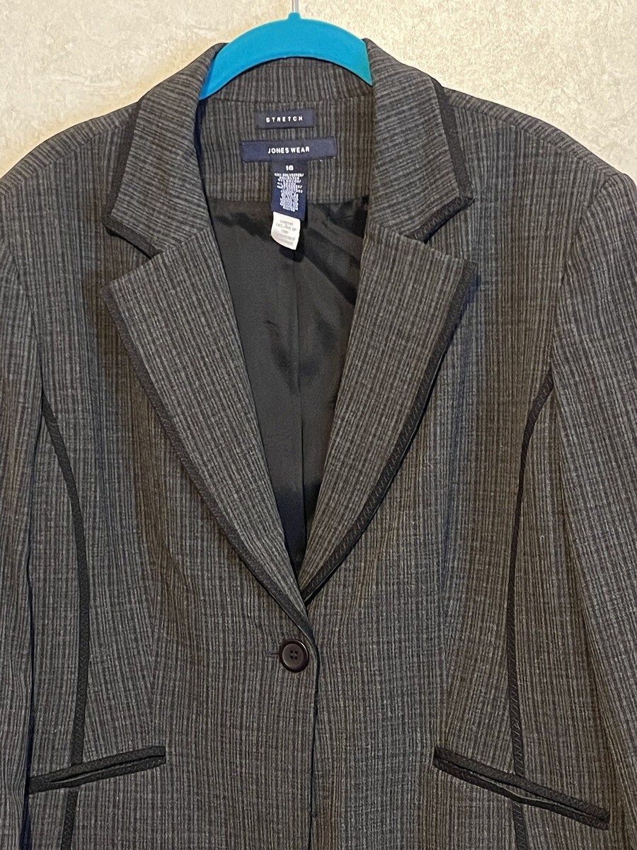 Jones Wear Gray/ Blk Plaid Stretch Jacket - Size 16 - Fall/Winter