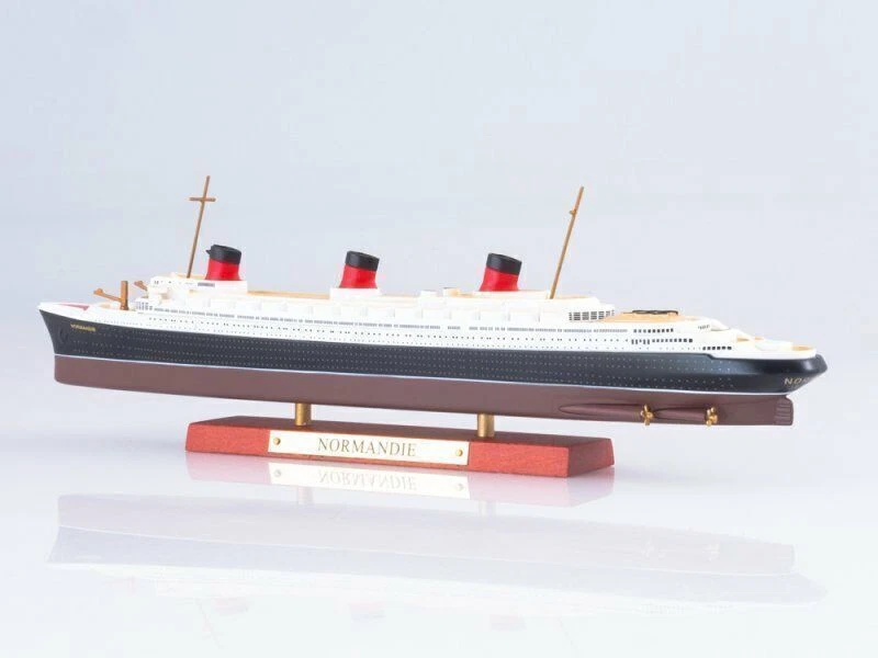 Classic Boat Gift Atlas Normandie Cruise Ship Model Toys For Collection 1:1250 - Bild 3 von 4