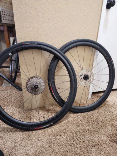 Specialized Roval Alpinist CL II, Carbon Clincher, 700c, Tubeless Ready,Wheelset