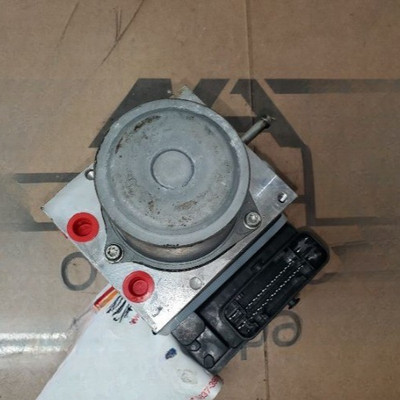 2018-2019 Nissan Kicks ABS Anti-Lock Brake Pump Assembly OEM