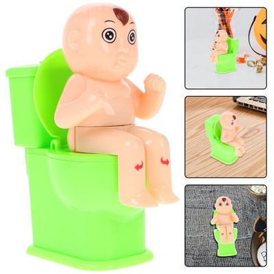  Squirt Toilettenwasser-Streich-Spielzeugpuppe, die auf der Toilette sitzt,