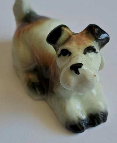 VTG Small Fox Terrier Dog Ceramic Collectible Sitting Figurine pre-loved 